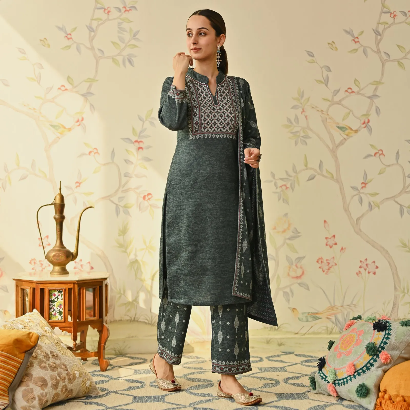 Emerald Green Embroidered & Monotone Woollen Kurta Pant Set with Dupatta