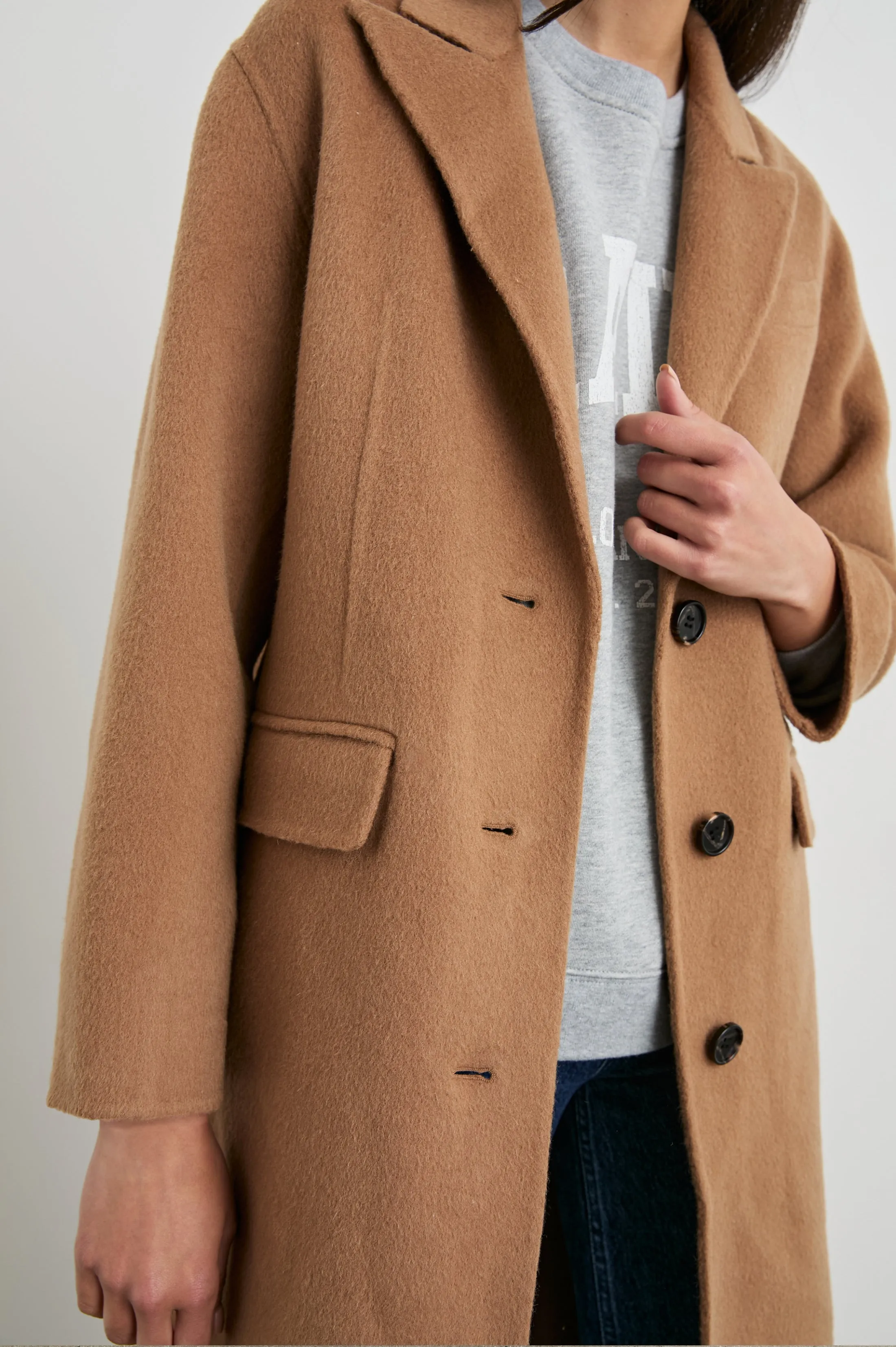 GALLERY COAT - CAMEL