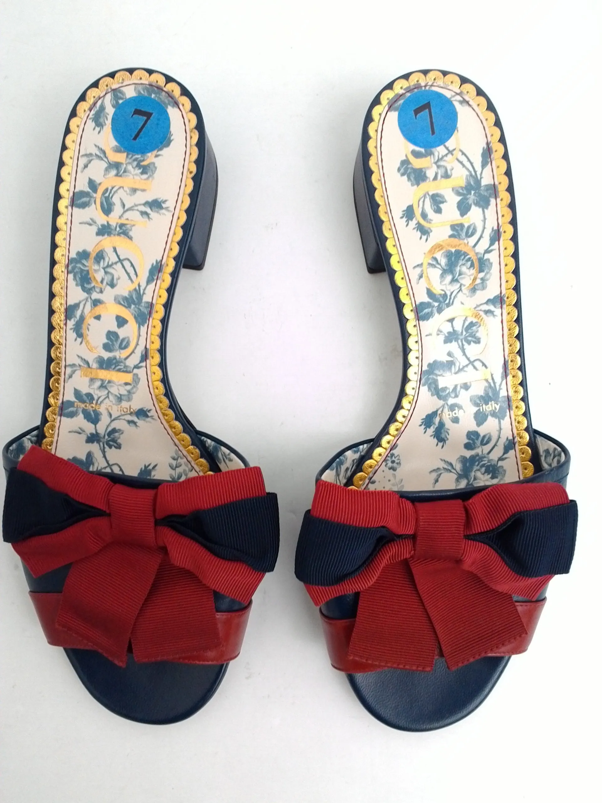 Gucci Women's Navy Blue/Red Mule Sandal Size 37