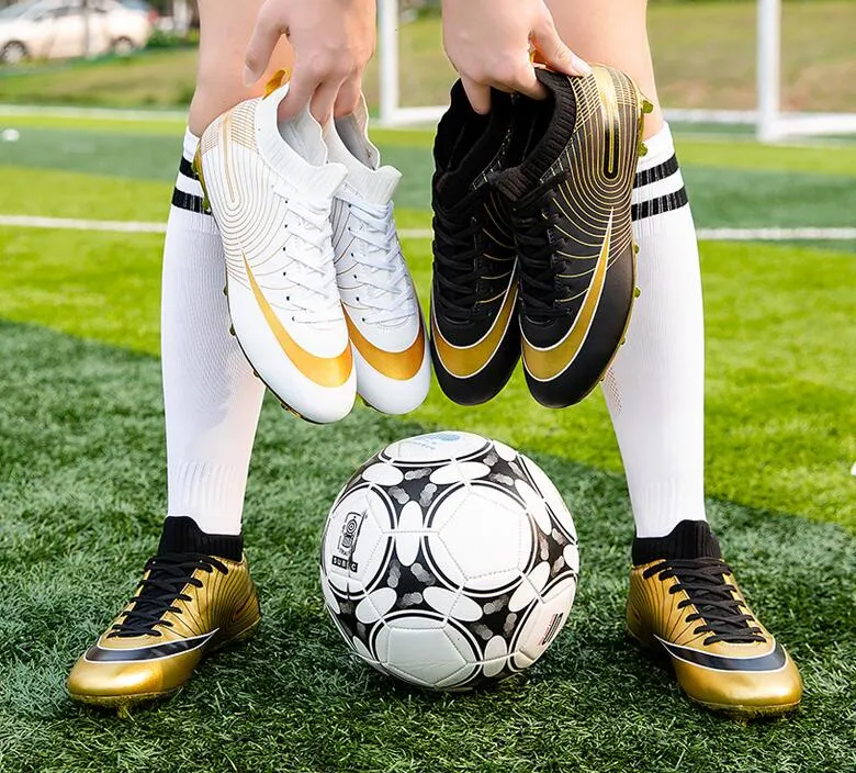 High top football shoes Long spikes broken nails gold soled grass student