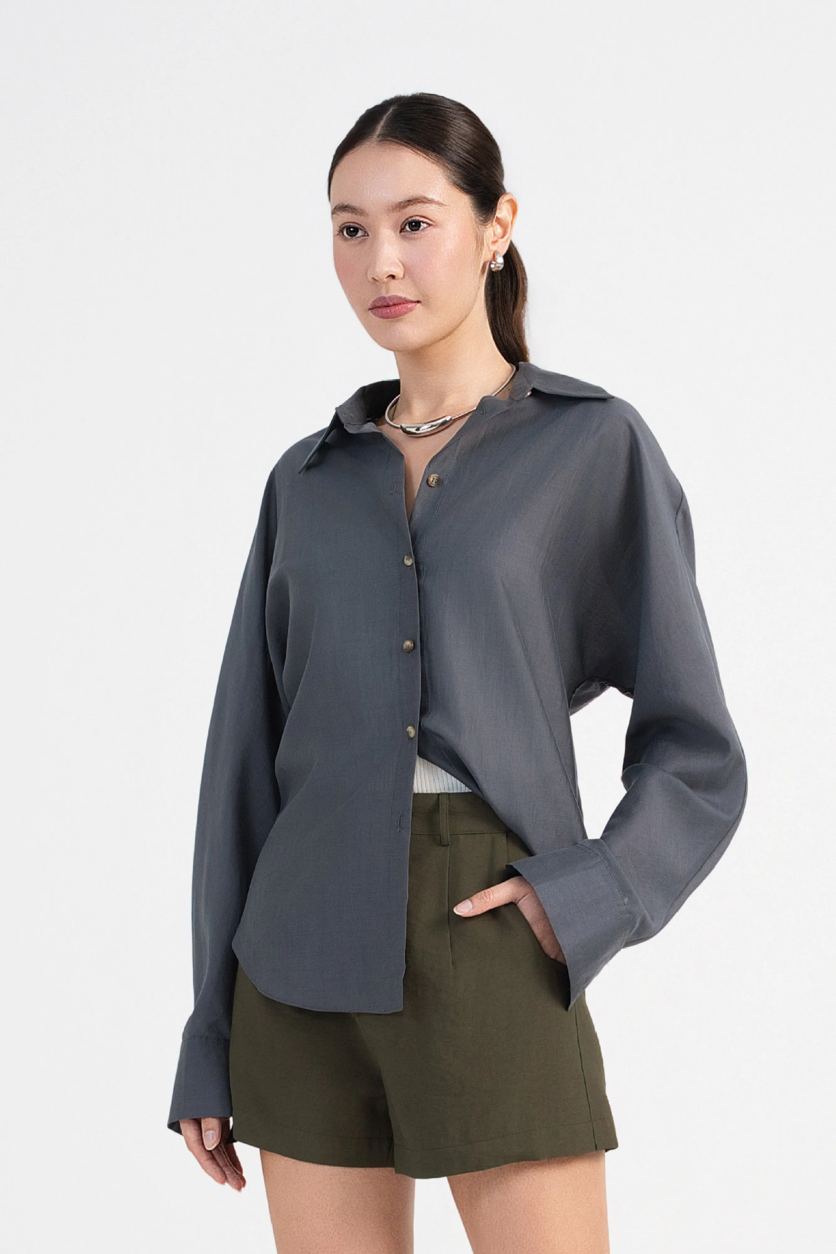 Teagan Button-Down Relaxed Shirt in Flint Grey