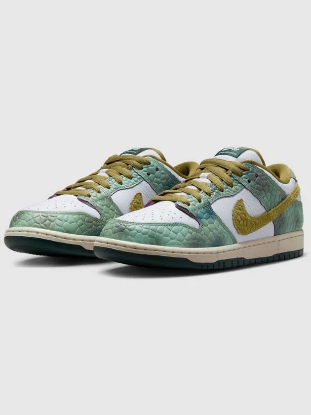 x Alexis Sablon SB Dunk Low Pro White and Pacific Moss HJ3386 300